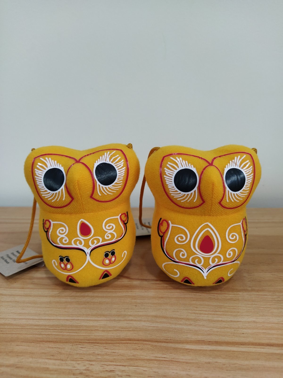 Golden owl pair souvenir